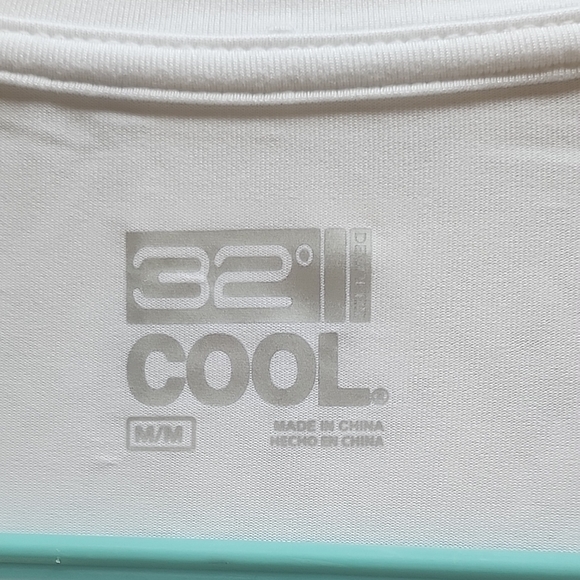 32 Degrees White V-Neck Tee Size M Short Sleeve Top - Picture 4 of 10